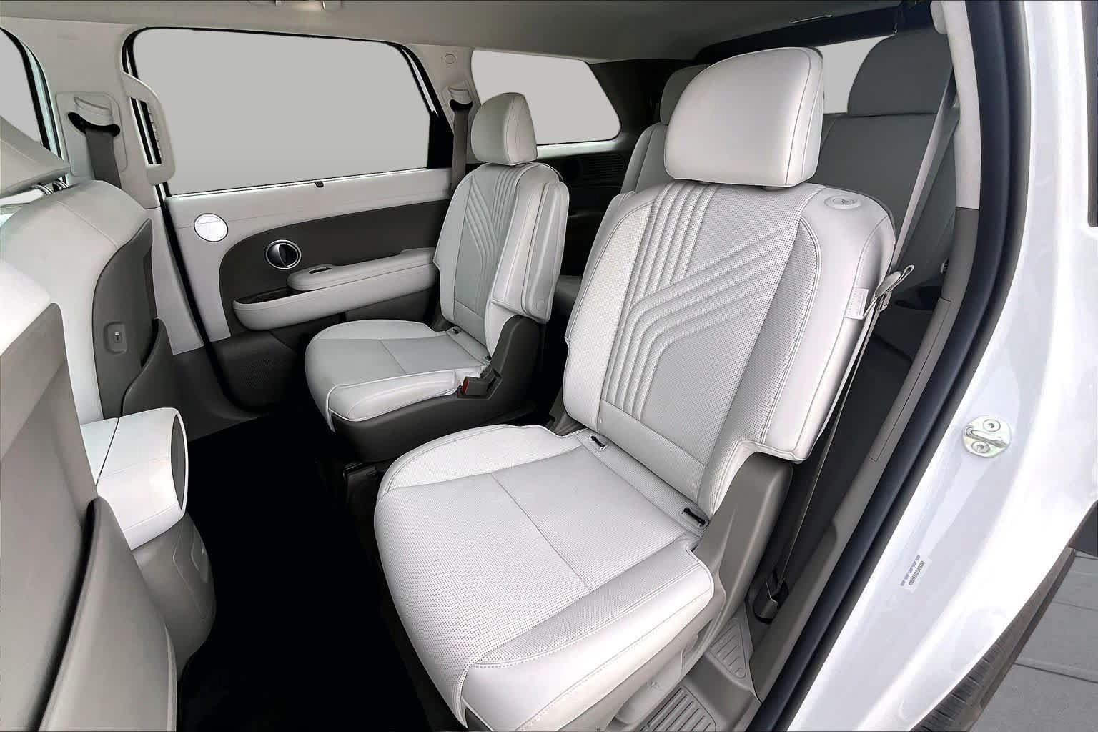 Used 2026 Hyundai Palisade SEL Premium FWD image 20