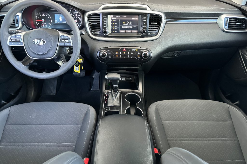 Used 2020 Kia Sorento LX FWD image 13