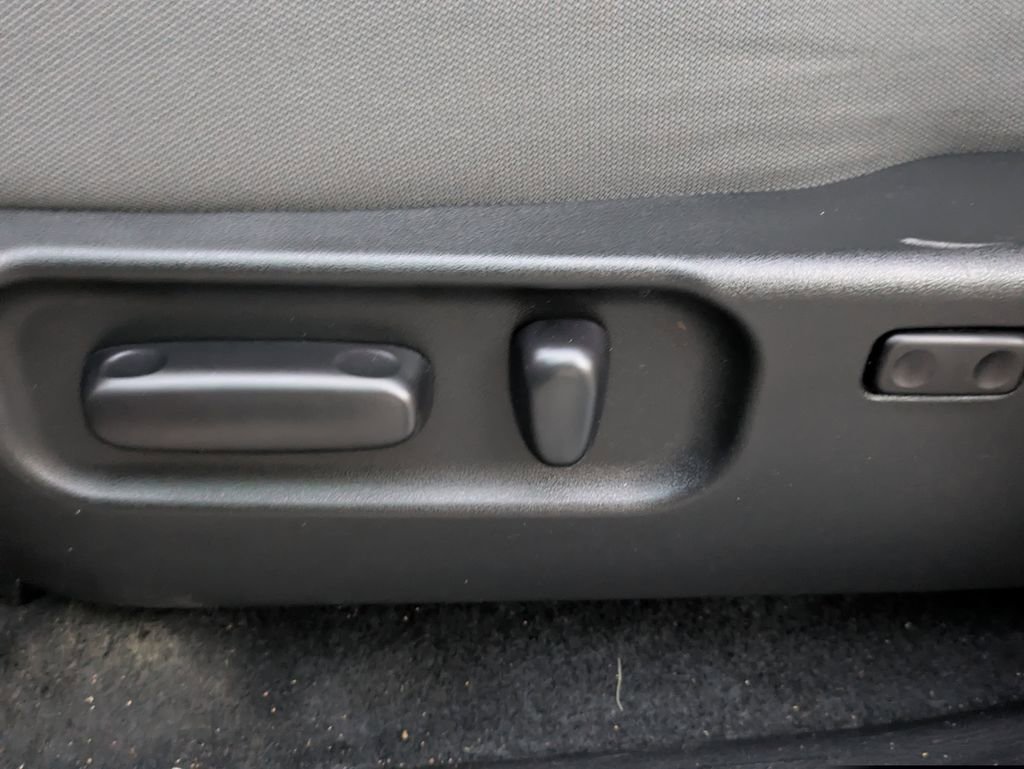 Certified 2023 Toyota Tacoma SR5 w/ Technology Package AWD/4WD image 21