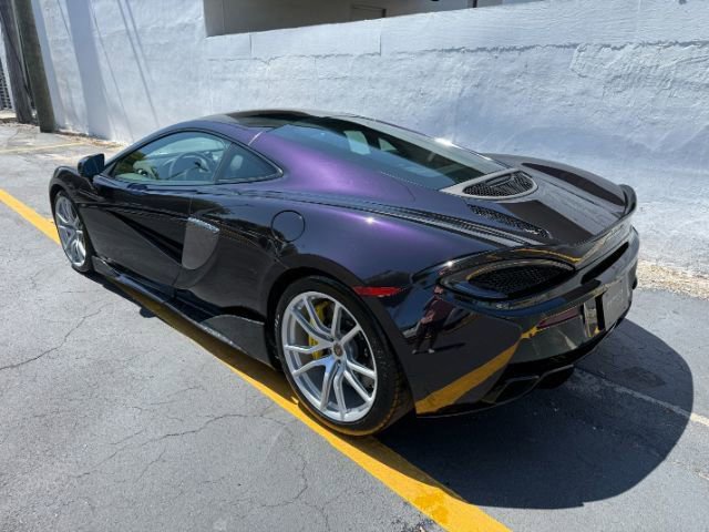 Used 2018 McLaren 570S RWD image 21