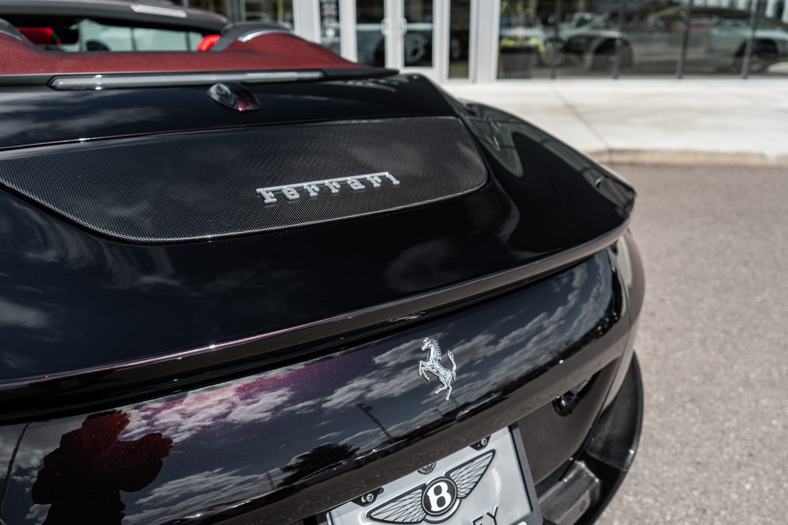 Used 2024 Ferrari Roma Spider RWD image 10