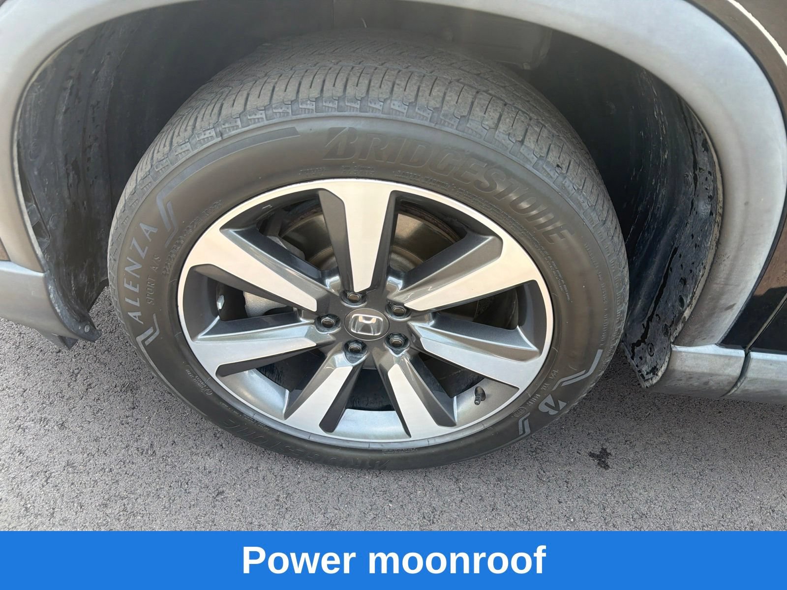 Used 2023 Honda Pilot Elite image 32