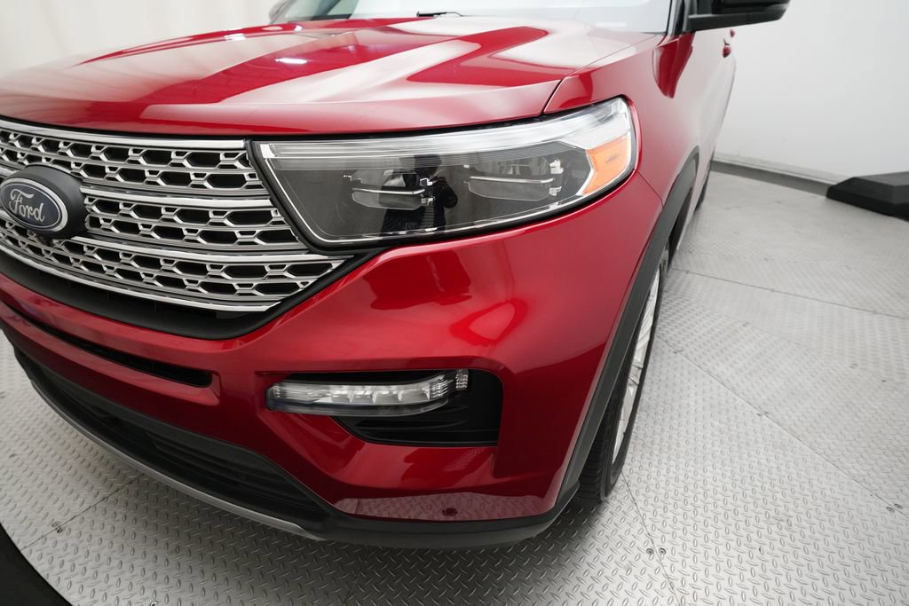 Used 2023 Ford Explorer Limited w/ Equipment Group 301A AWD/4WD image 23