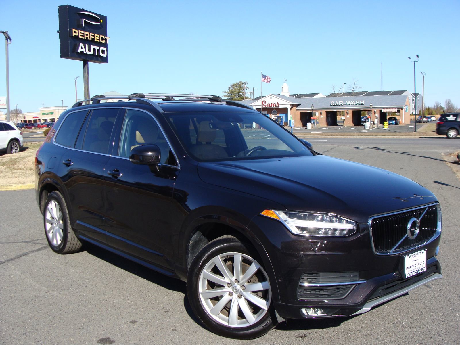 Used 2016 Volvo XC90 T6 Momentum w/ Momentum Plus Package