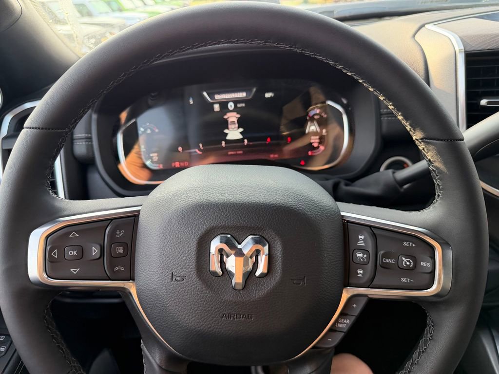 New 2026 RAM 2500 Laramie AWD/4WD image 26