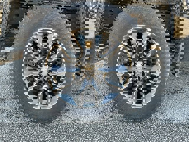 Used 2024 Chevrolet Silverado 1500 LT image 14