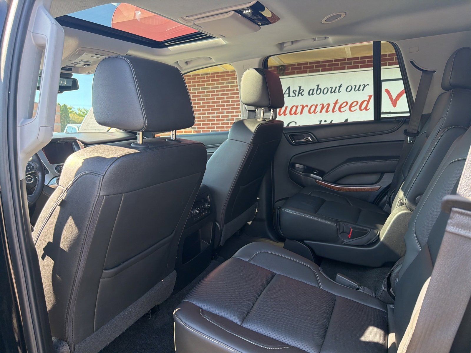 Used 2018 Chevrolet Tahoe Premier image 17