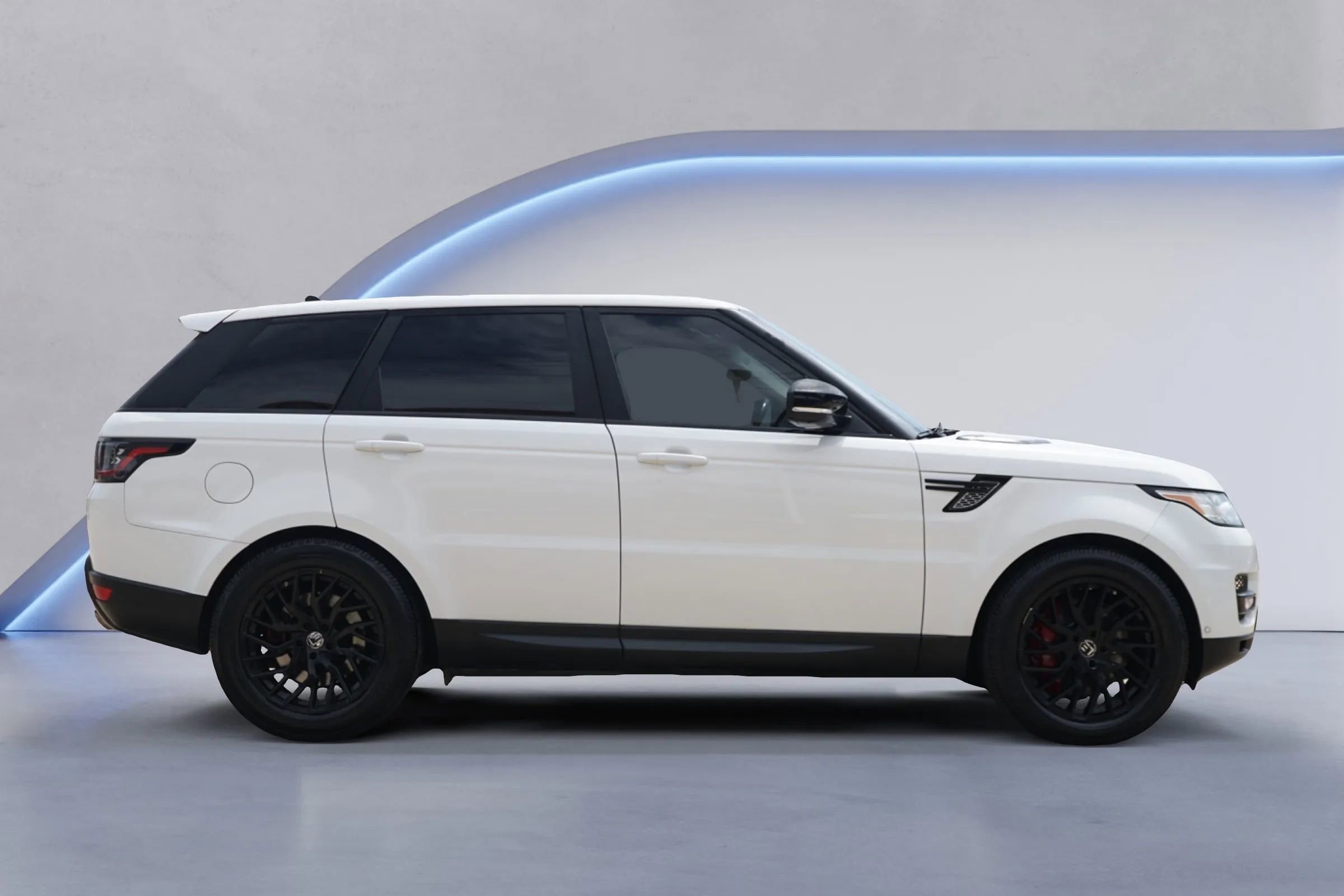 Used 2016 Land Rover Range Rover Sport Supercharged AWD/4WD image 10