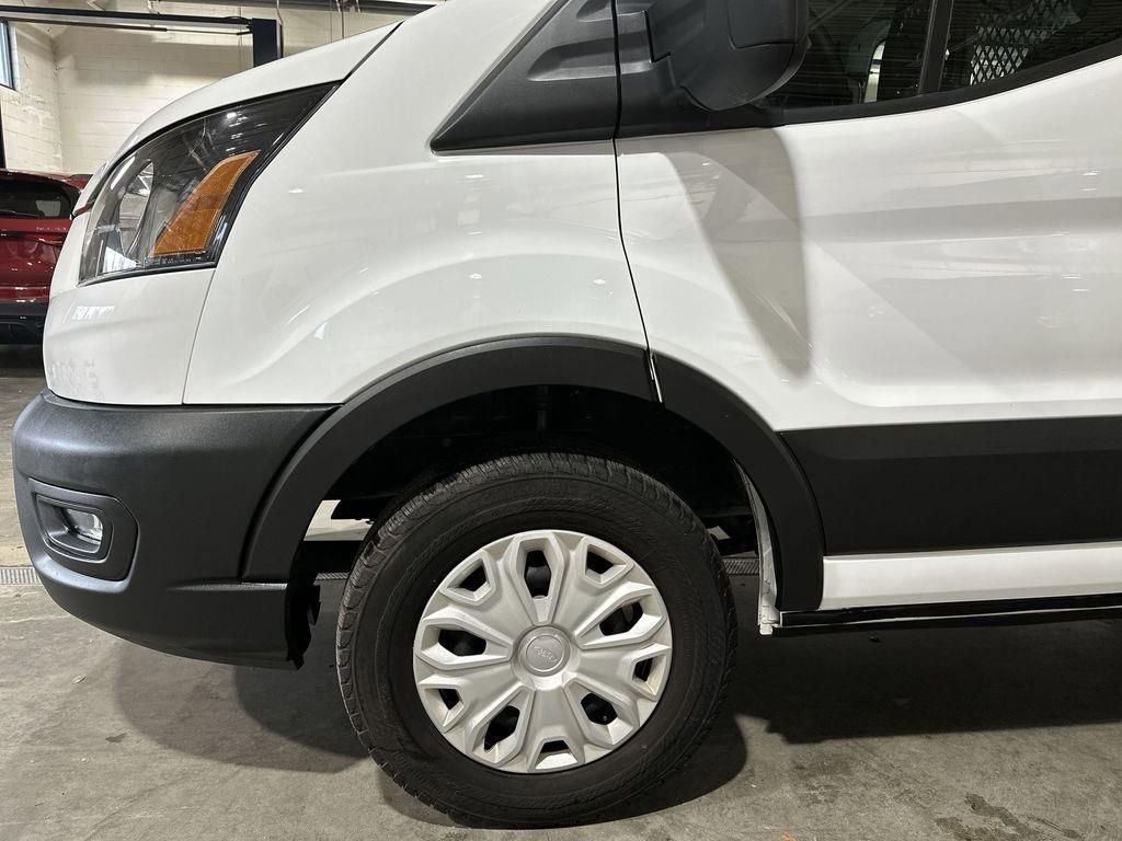 Used 2024 Ford Transit 250 Low Roof w/ Exterior Upgrade Package image 19