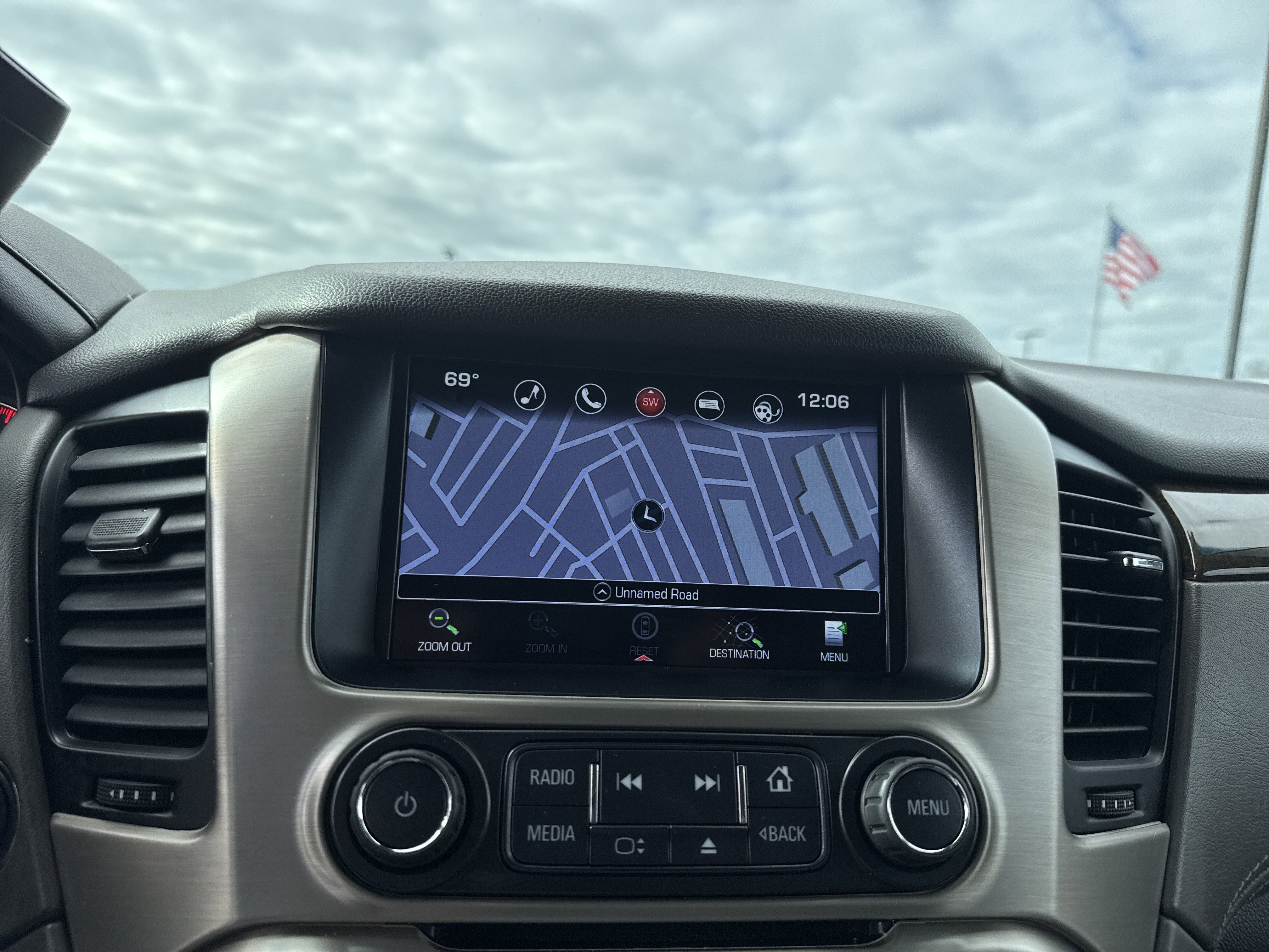 Used 2016 GMC Yukon XL Denali w/ Open Road Package image 26