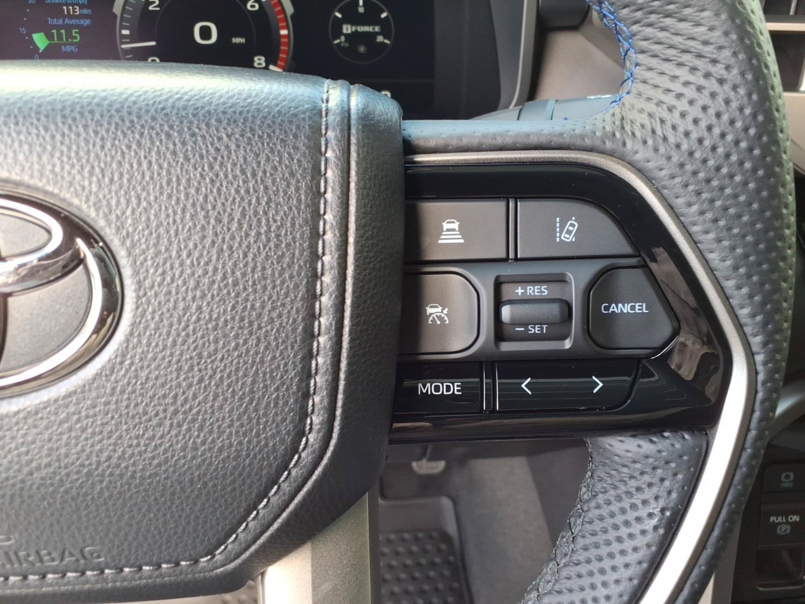 Used 2026 Toyota Tundra Platinum AWD/4WD image 33
