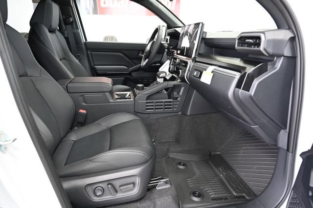 New 2026 Toyota 4Runner Limited AWD/4WD image 13