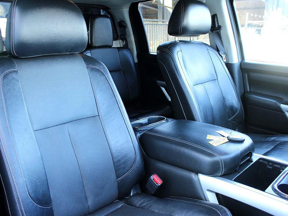 Used 2016 Nissan Titan SL image 27