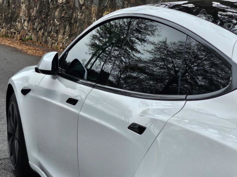 Used 2022 Tesla Model S AWD image 23