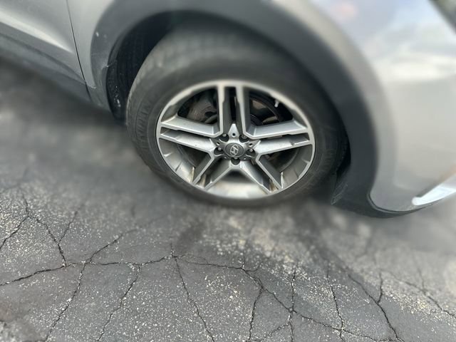Used 2018 Hyundai Santa Fe AWD w/ SE Ultimate Tech Package 03 image 12