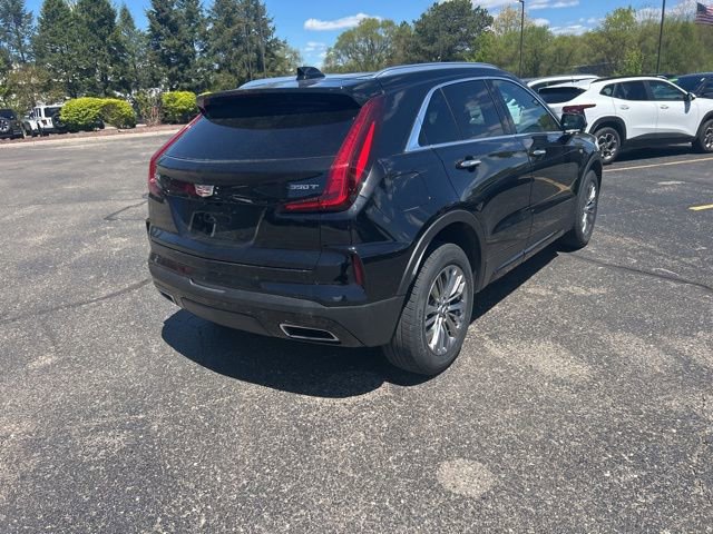 Used 2025 Cadillac XT4 Premium Luxury AWD/4WD image 4