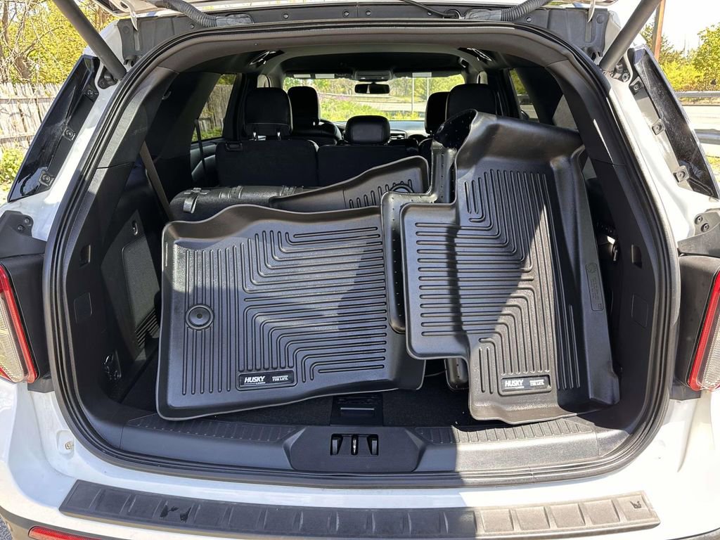 Used 2020 Ford Explorer ST AWD/4WD image 6