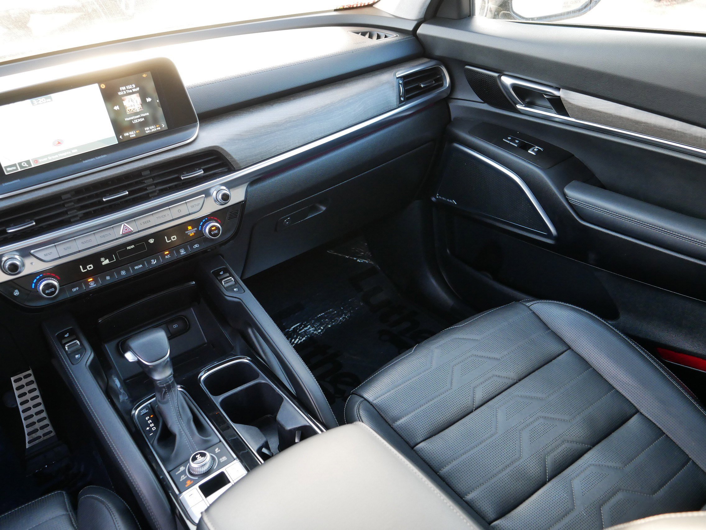 Certified 2022 Kia Telluride SX w/ SX Prestige Package image 11