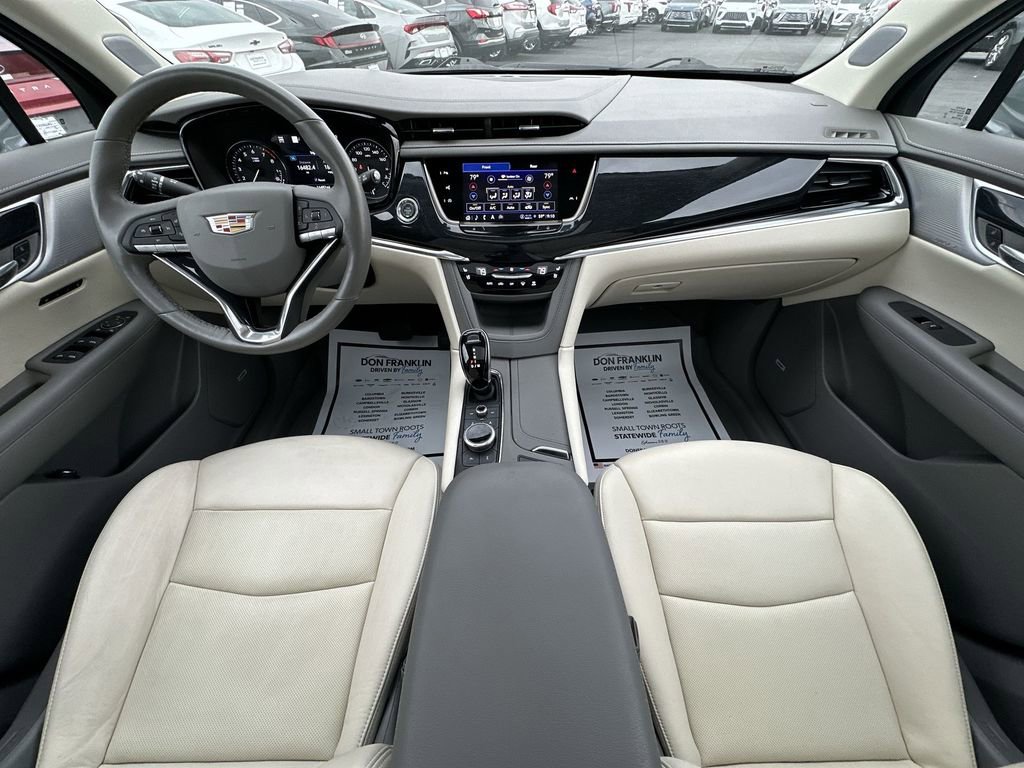 Used 2024 Cadillac XT6 Premium Luxury w/ Technology Package image 21