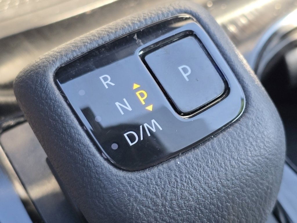 Used 2023 Nissan Rogue SV image 26