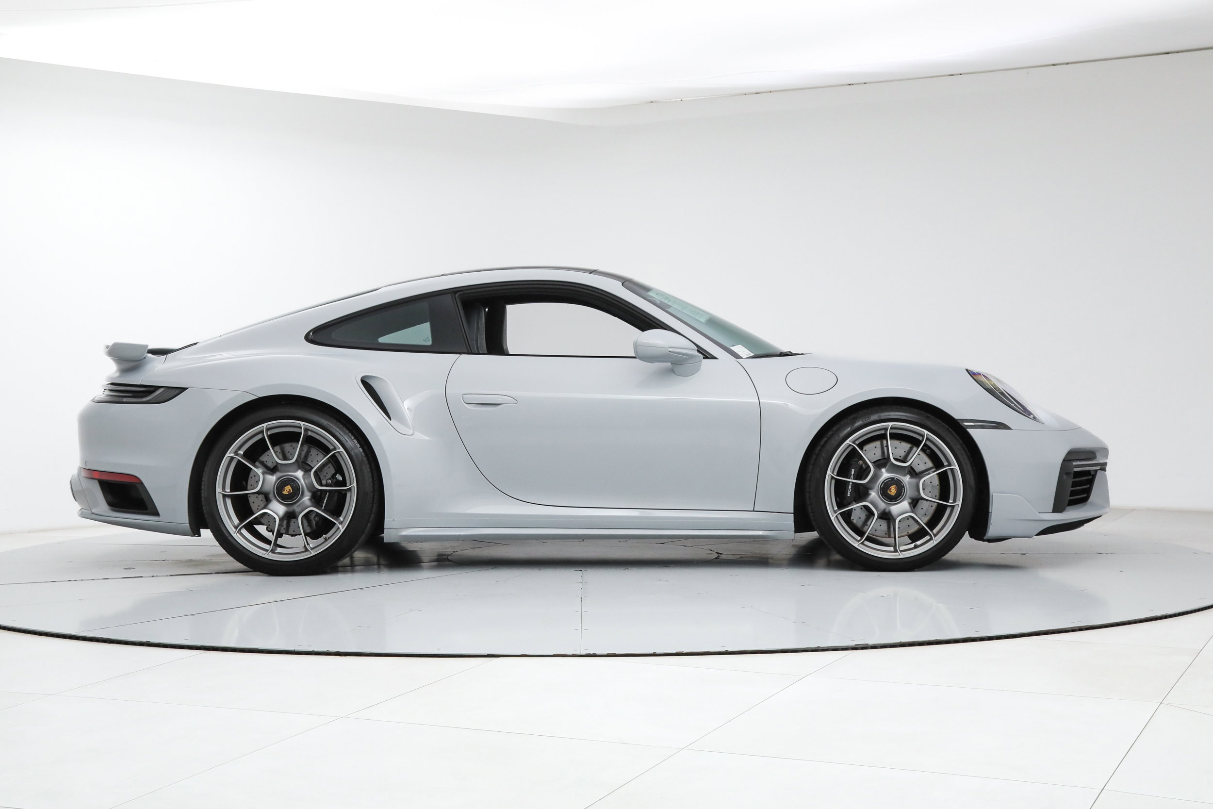 Used 2024 Porsche 911 Turbo AWD/4WD image 6