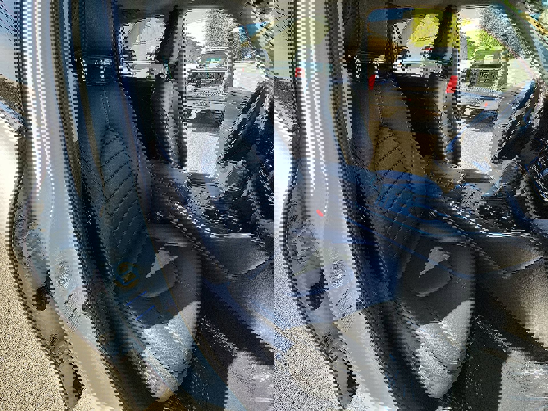 Used 2021 Toyota Highlander XLE image 26