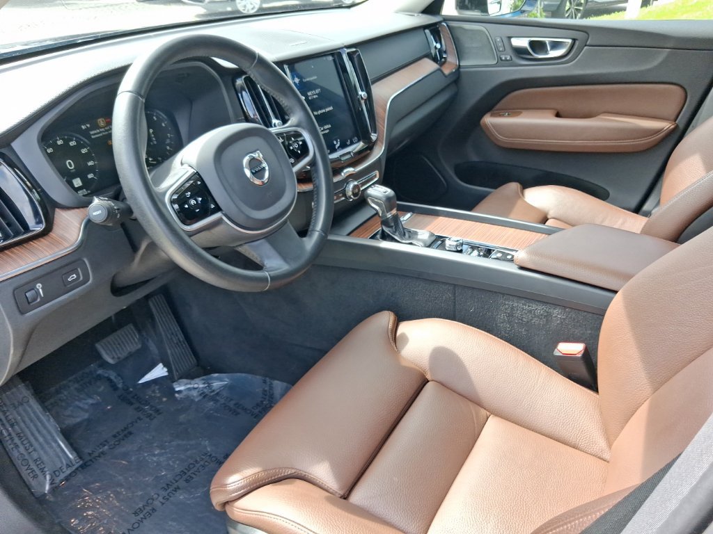 Used 2020 Volvo XC60 T5 Inscription w/ Protection Package Premier AWD/4WD image 13