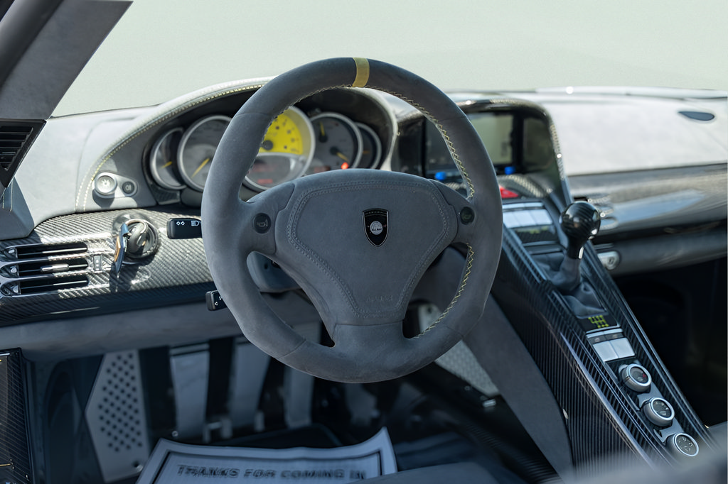 Used 2004 Porsche Carrera GT RWD image 23