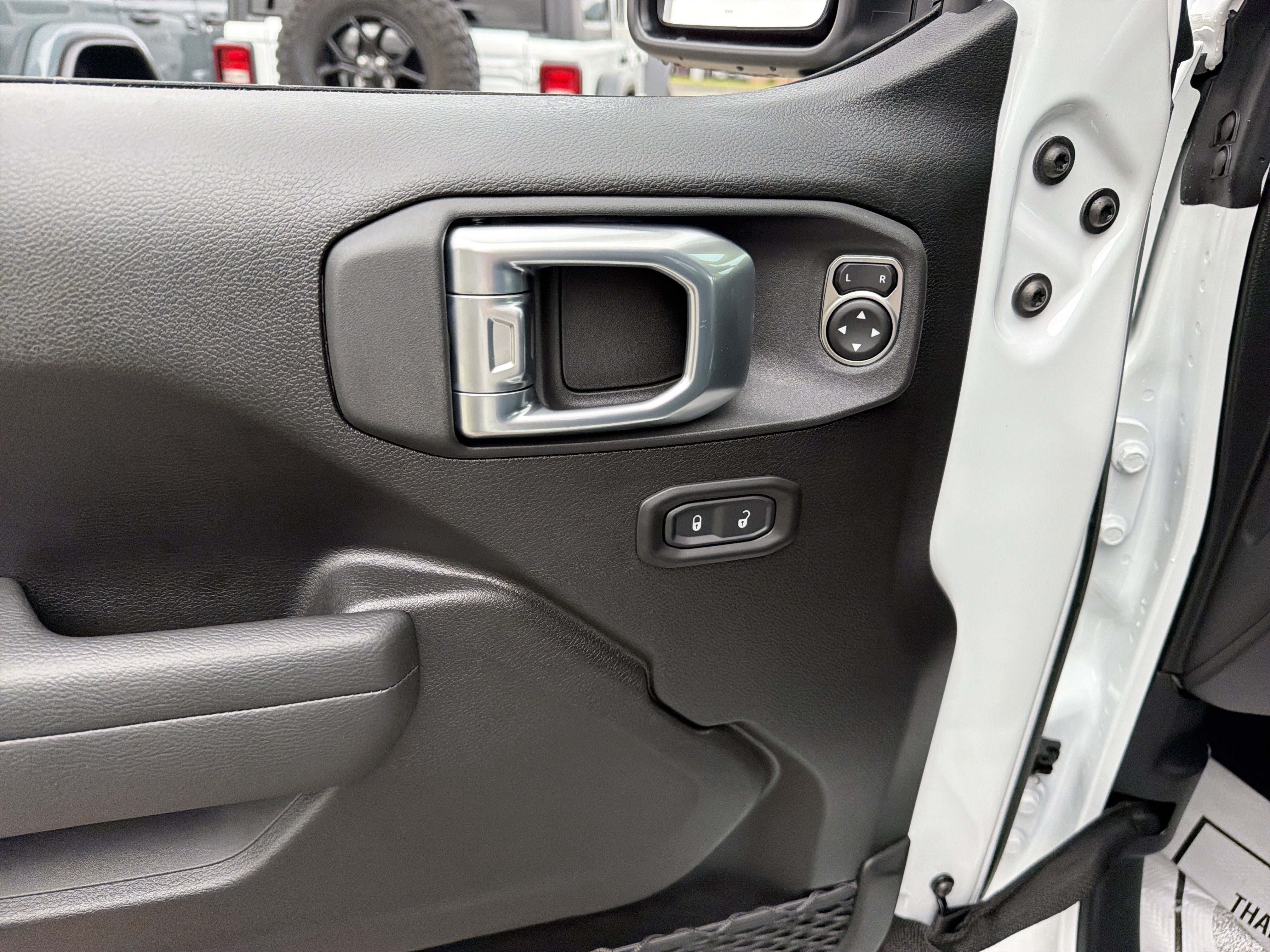New 2027 Jeep Wrangler Unlimited Rubicon AWD/4WD image 15