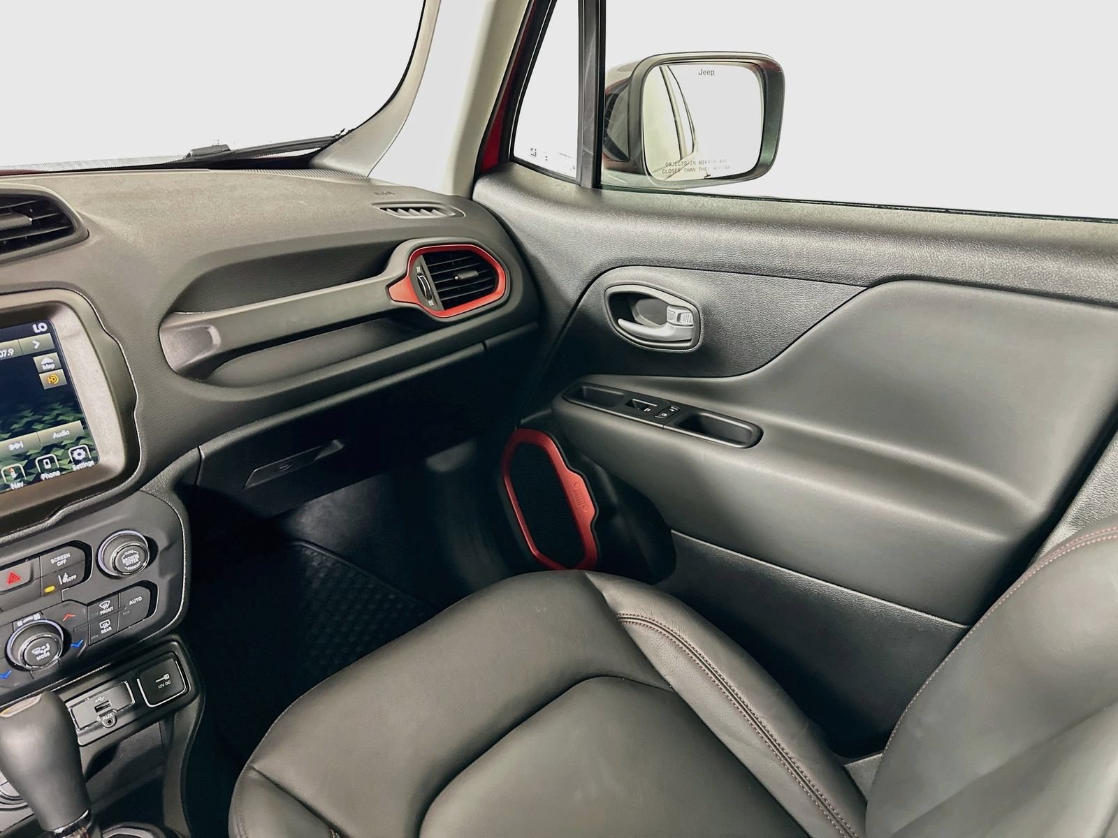 Used 2023 Jeep Renegade Trailhawk w/ Trailhawk Elite Group AWD/4WD image 23