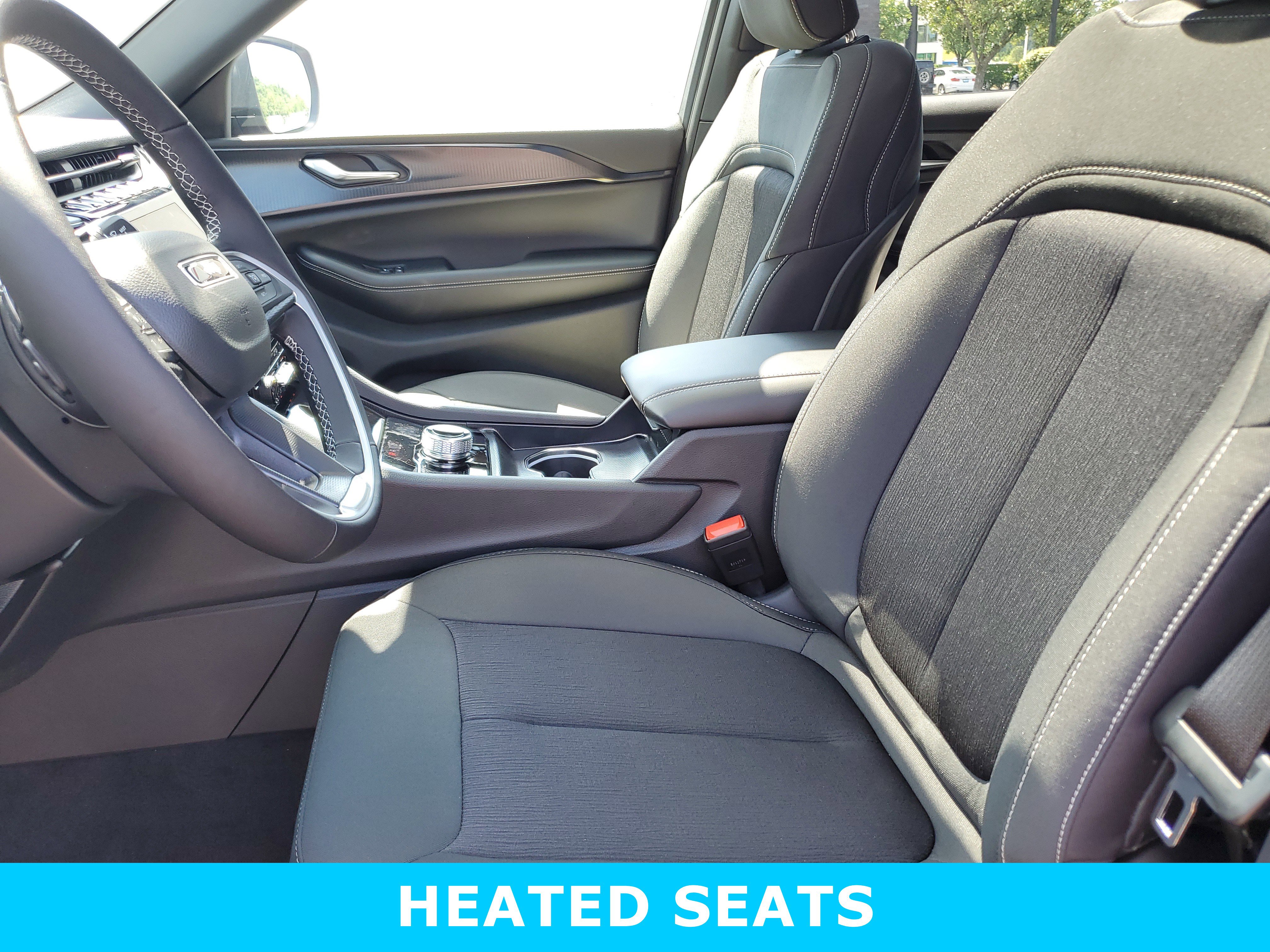 New 2025 Jeep Grand Cherokee L Laredo w/ Luxury Tech Group I image 25