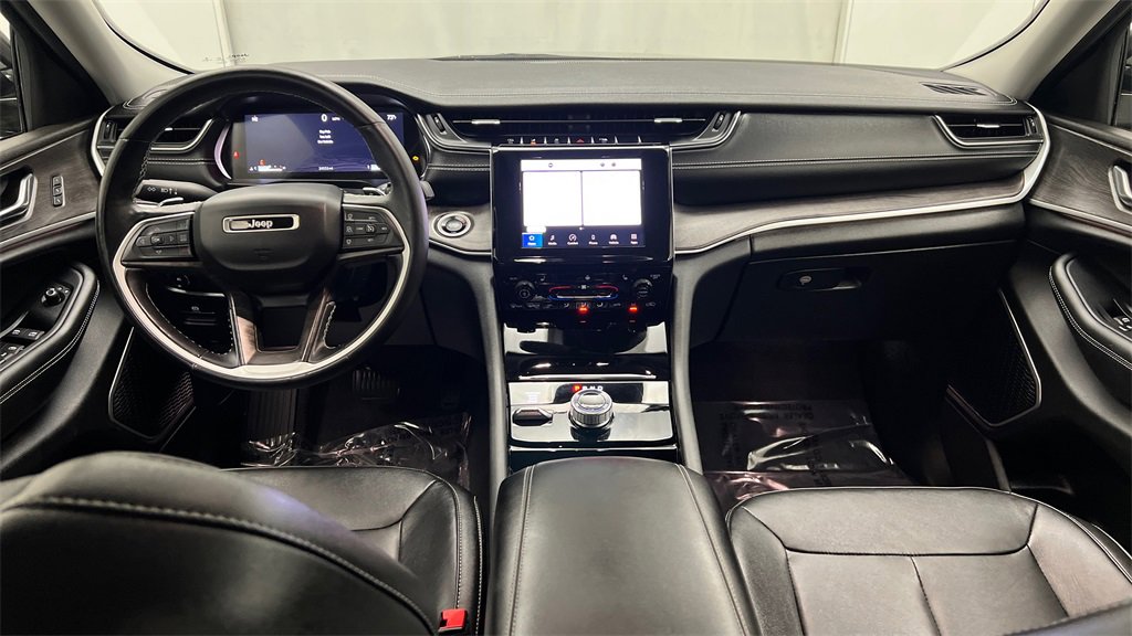 Used 2022 Jeep Grand Cherokee L Limited image 27