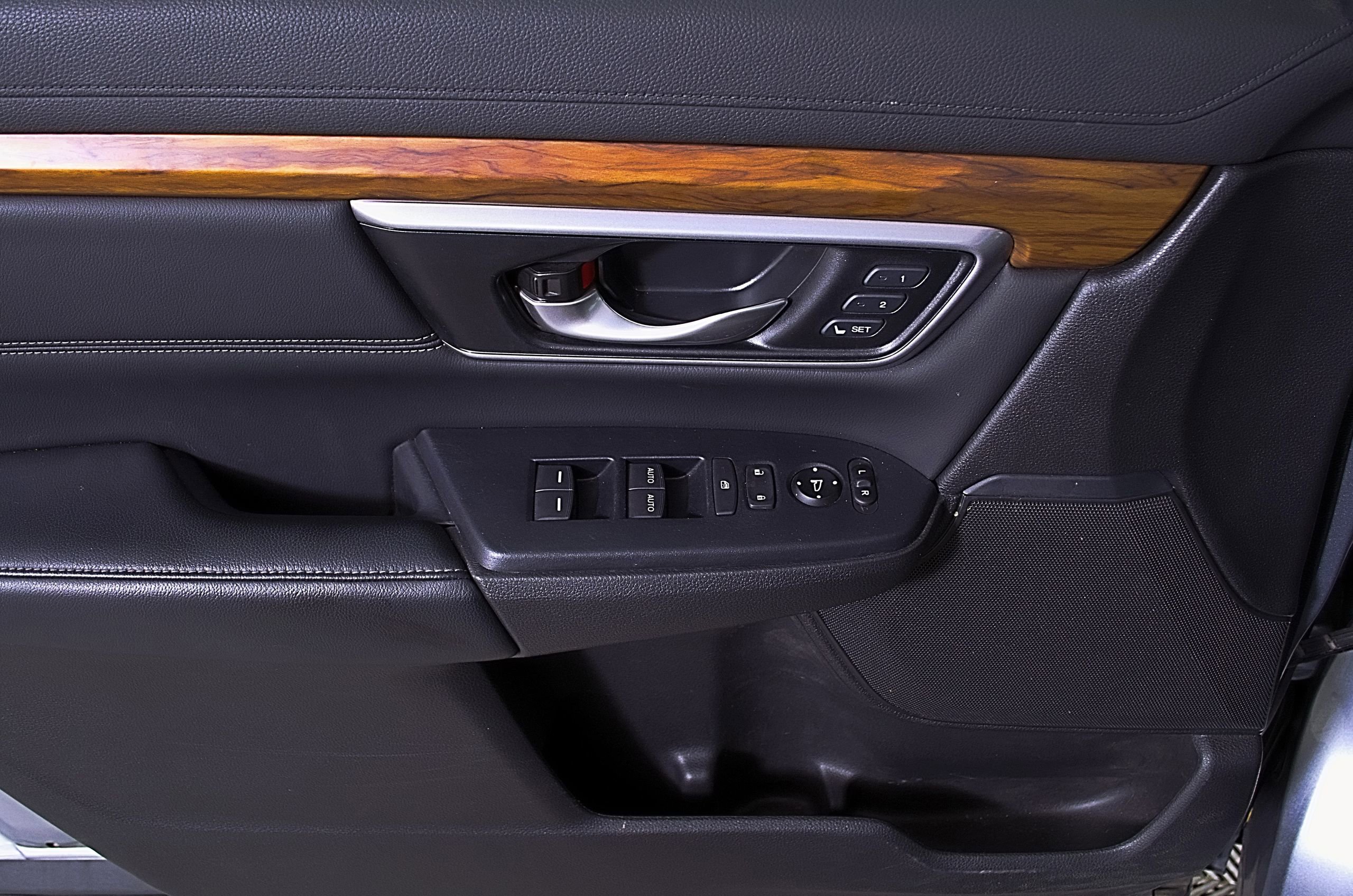 Used 2018 Honda CR-V EX-L image 18