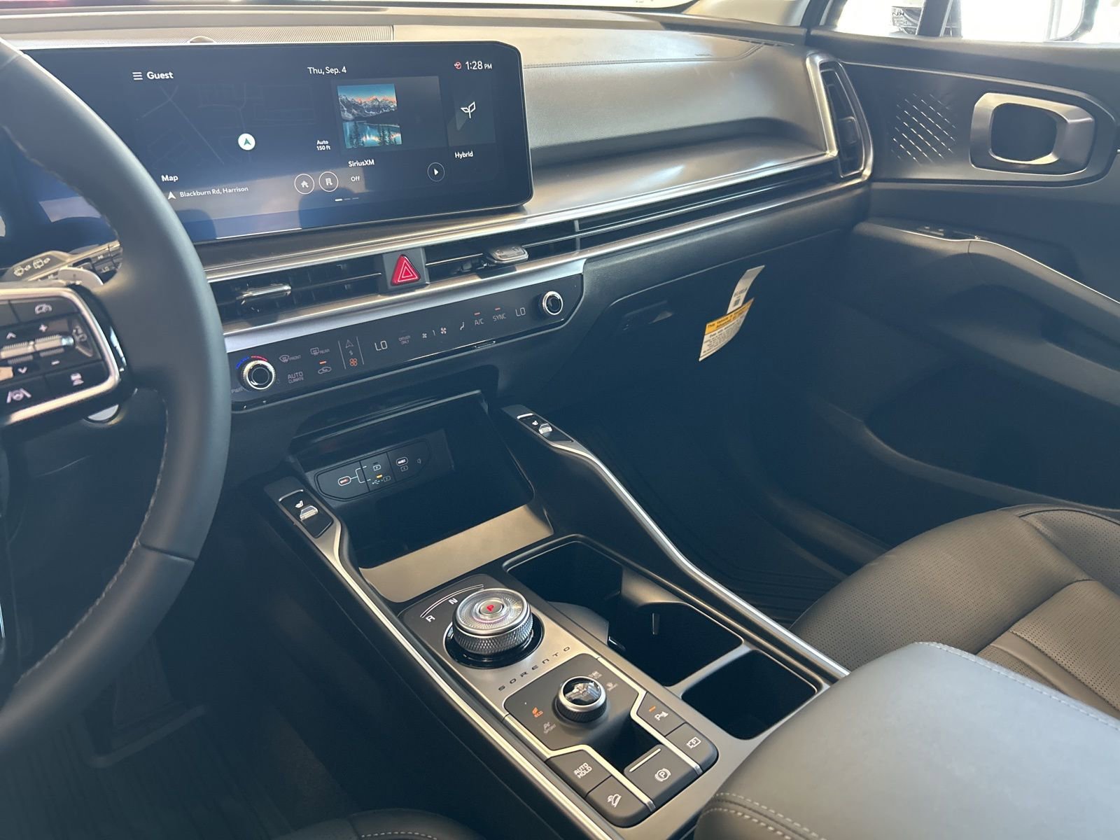 New 2025 Kia Sorento EX w/ EX Panoramic Sunroof Package image 28