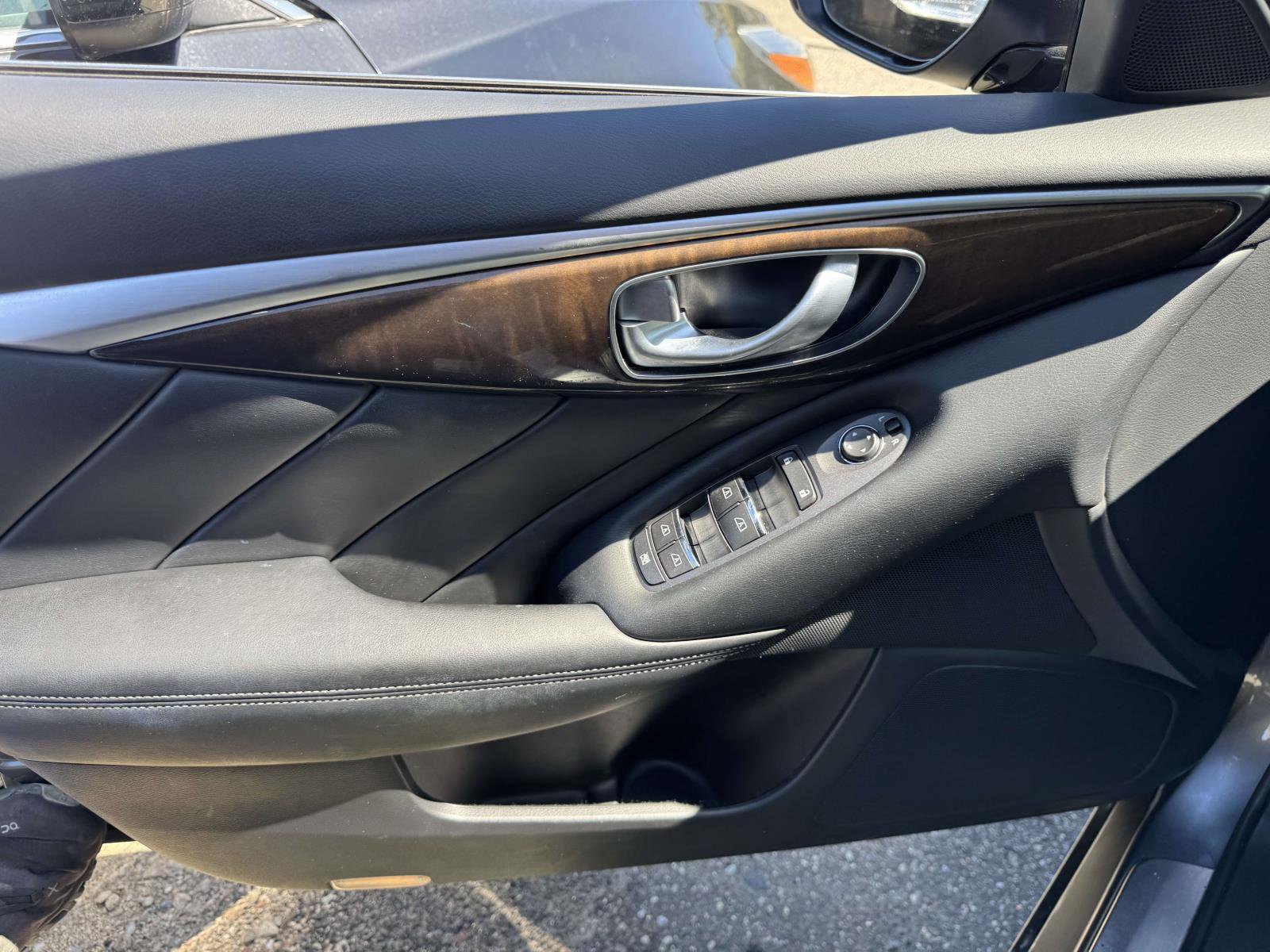 Used 2019 INFINITI Q50 Luxe w/ Essential Package (3.0T Luxe) AWD/4WD image 13