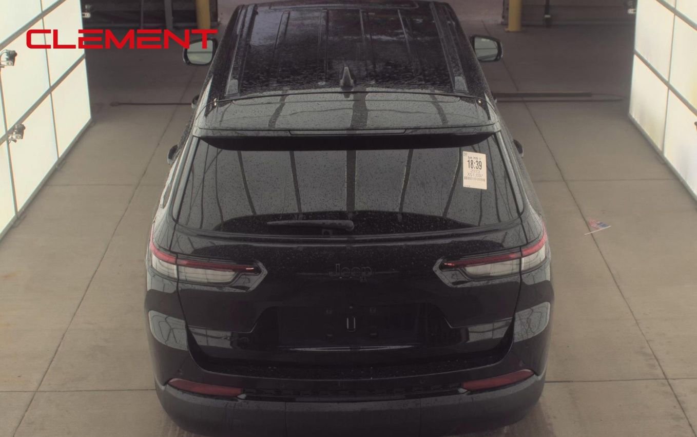 Used 2023 Jeep Grand Cherokee L Laredo image 6