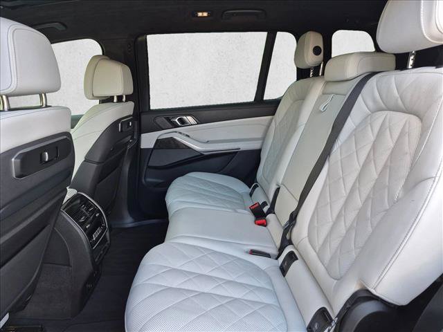 Certified 2024 BMW X7 xDrive40i w/ M Sport Package AWD/4WD image 19