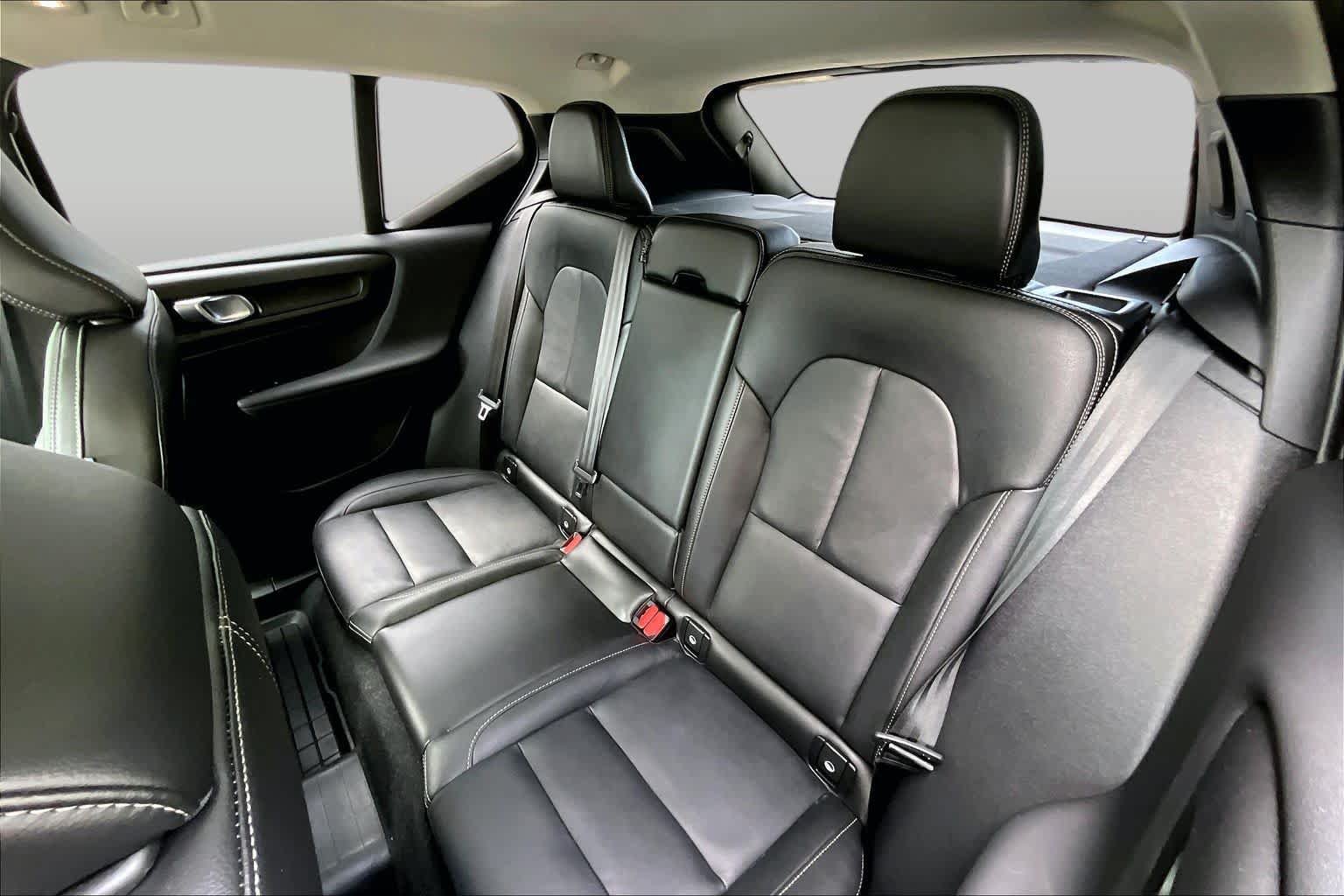 Used 2024 Volvo XC40 B5 Ultimate w/ Protection Package Premier AWD/4WD image 20