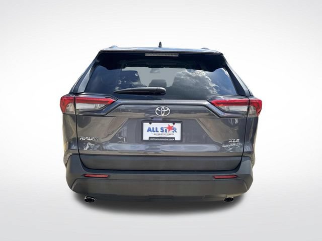 Used 2022 Toyota RAV4 XLE AWD/4WD image 8