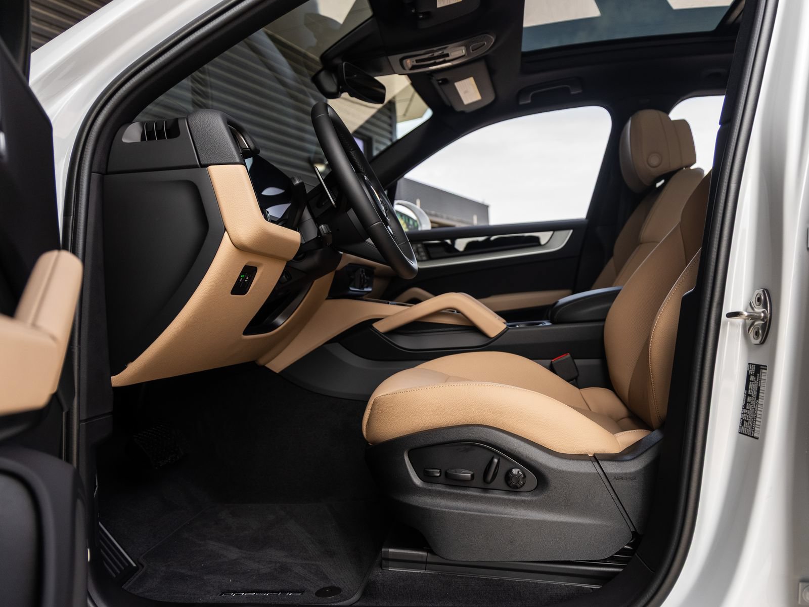 New 2026 Porsche Cayenne AWD/4WD image 32