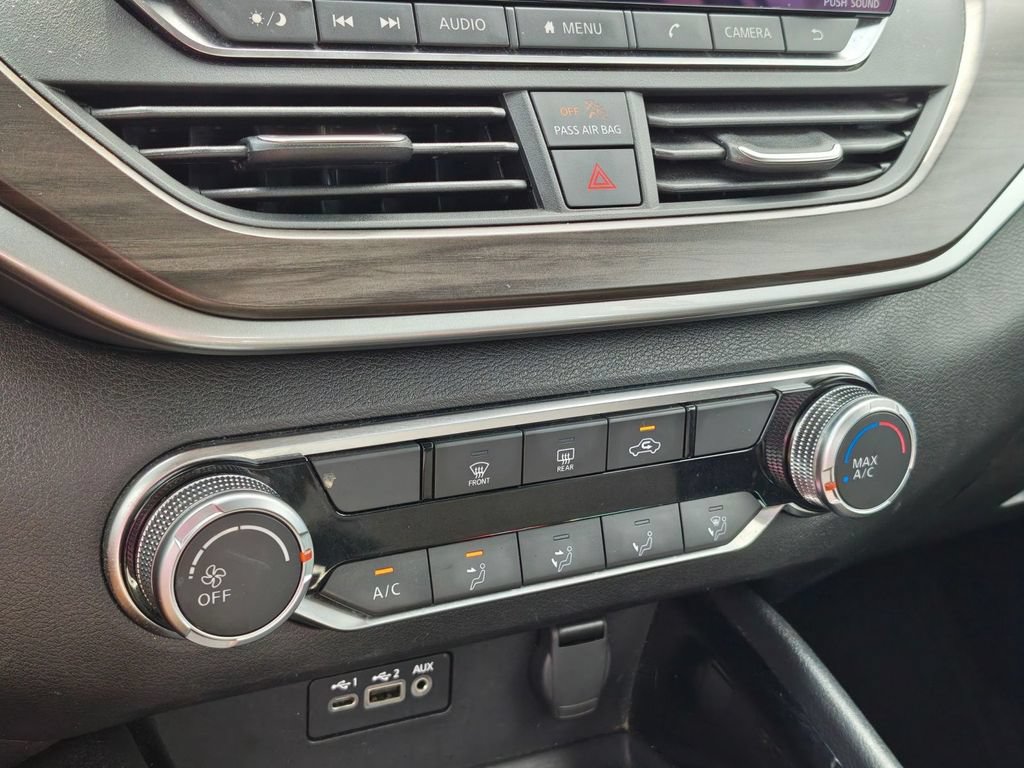 Used 2024 Nissan Altima 2.5 SV FWD image 19