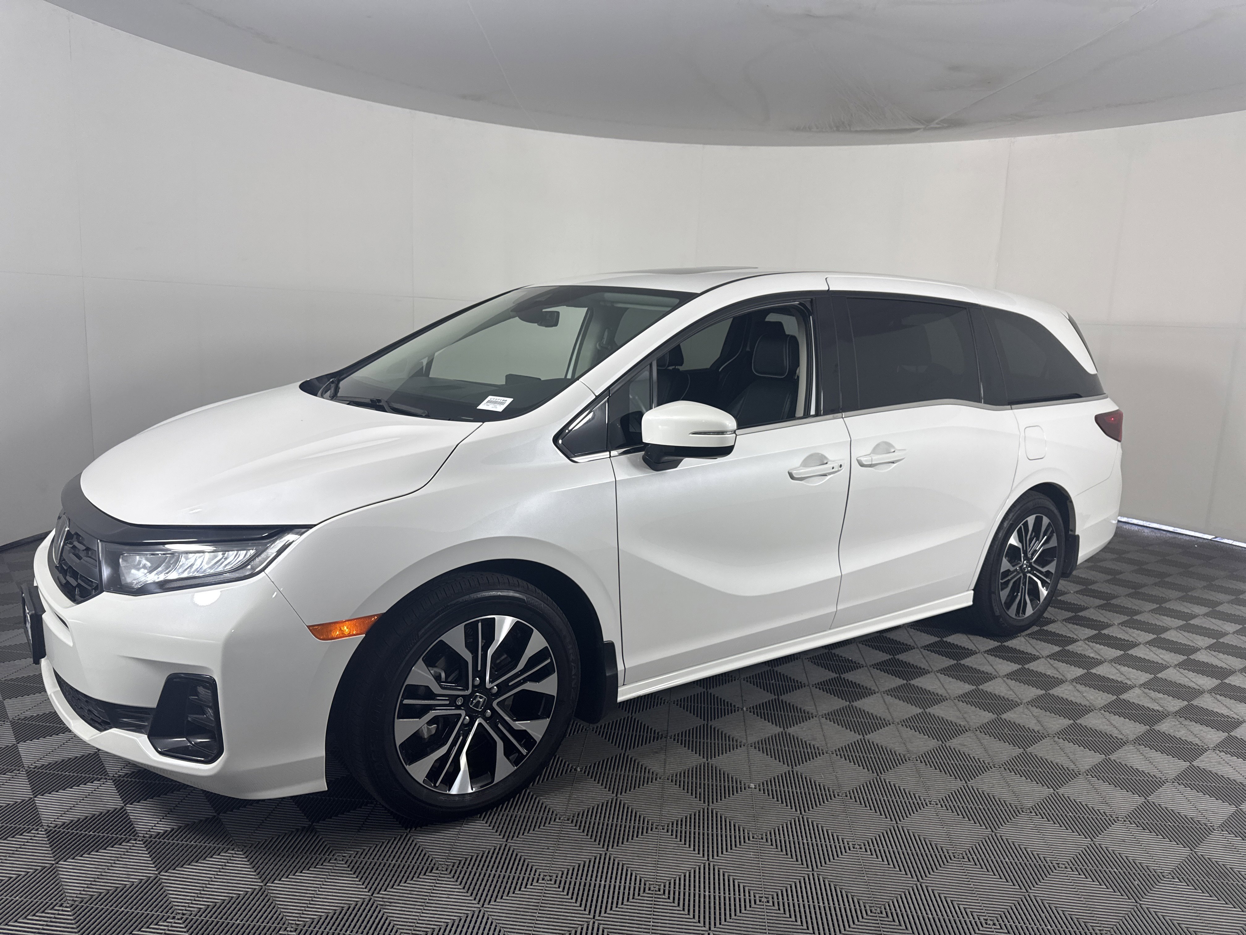 Certified 2025 Honda Odyssey Elite image 7