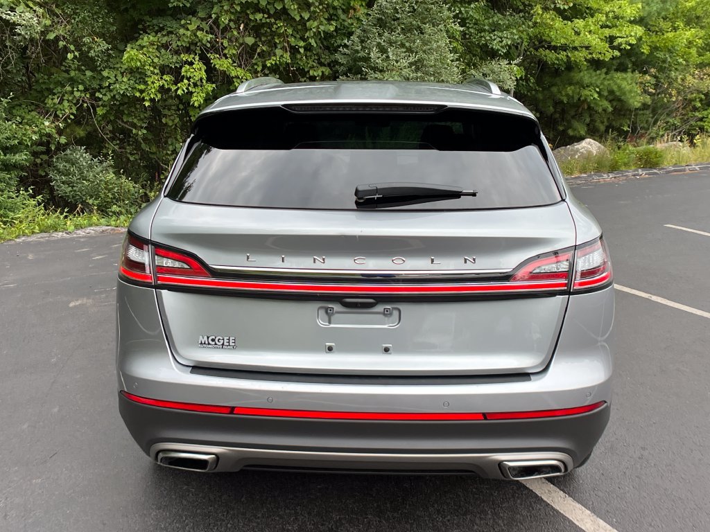 Used 2023 Lincoln Nautilus Reserve AWD/4WD image 4