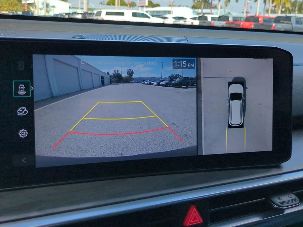 Used 2024 Kia Sorento SX Prestige w/ Sage Leather Package image 22