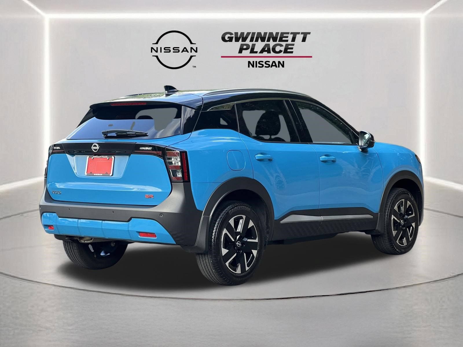 Certified 2025 Nissan Kicks SR FWD image 26
