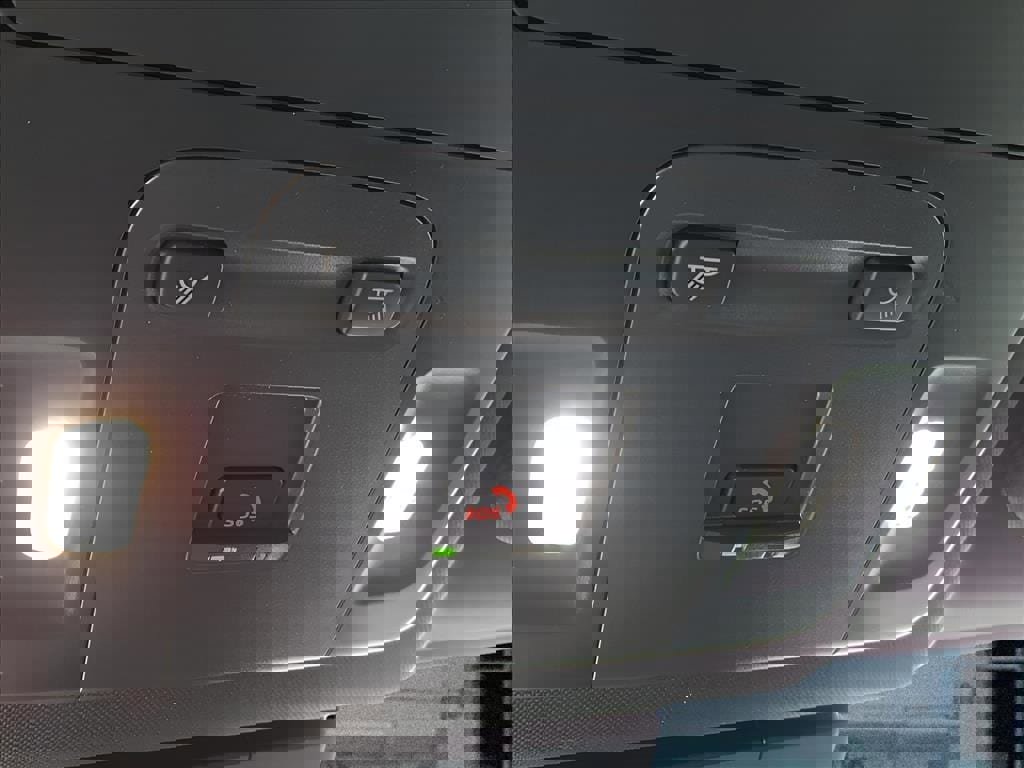 Used 2026 Toyota Camry SE image 16