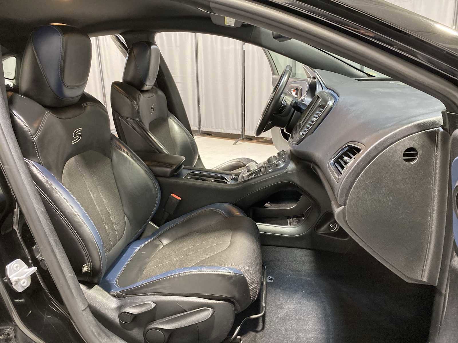 Used 2015 Chrysler 200 S w/ Navigation & Sound Group I image 14