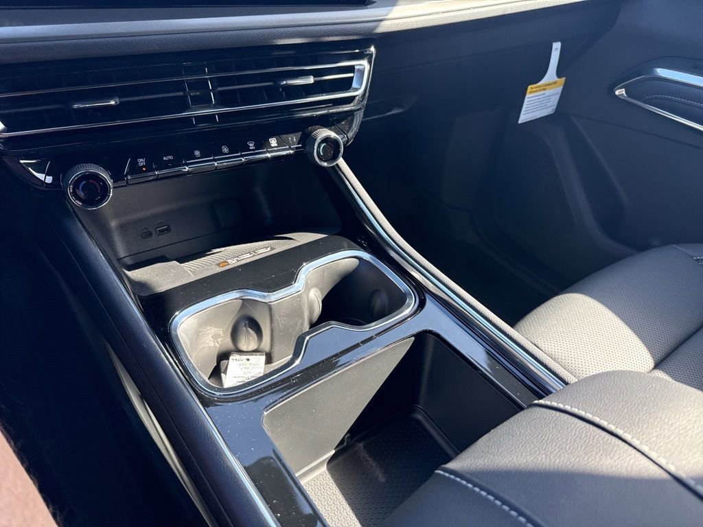 New 2026 Chevrolet Traverse LT w/ Sun and Wheel Package image 19