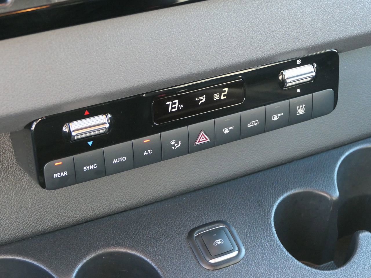 Used 2023 Mercedes-Benz Sprinter 2500 image 22