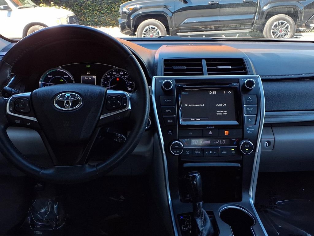 Certified 2017 Toyota Camry XLE w/ Moonroof Package image 20